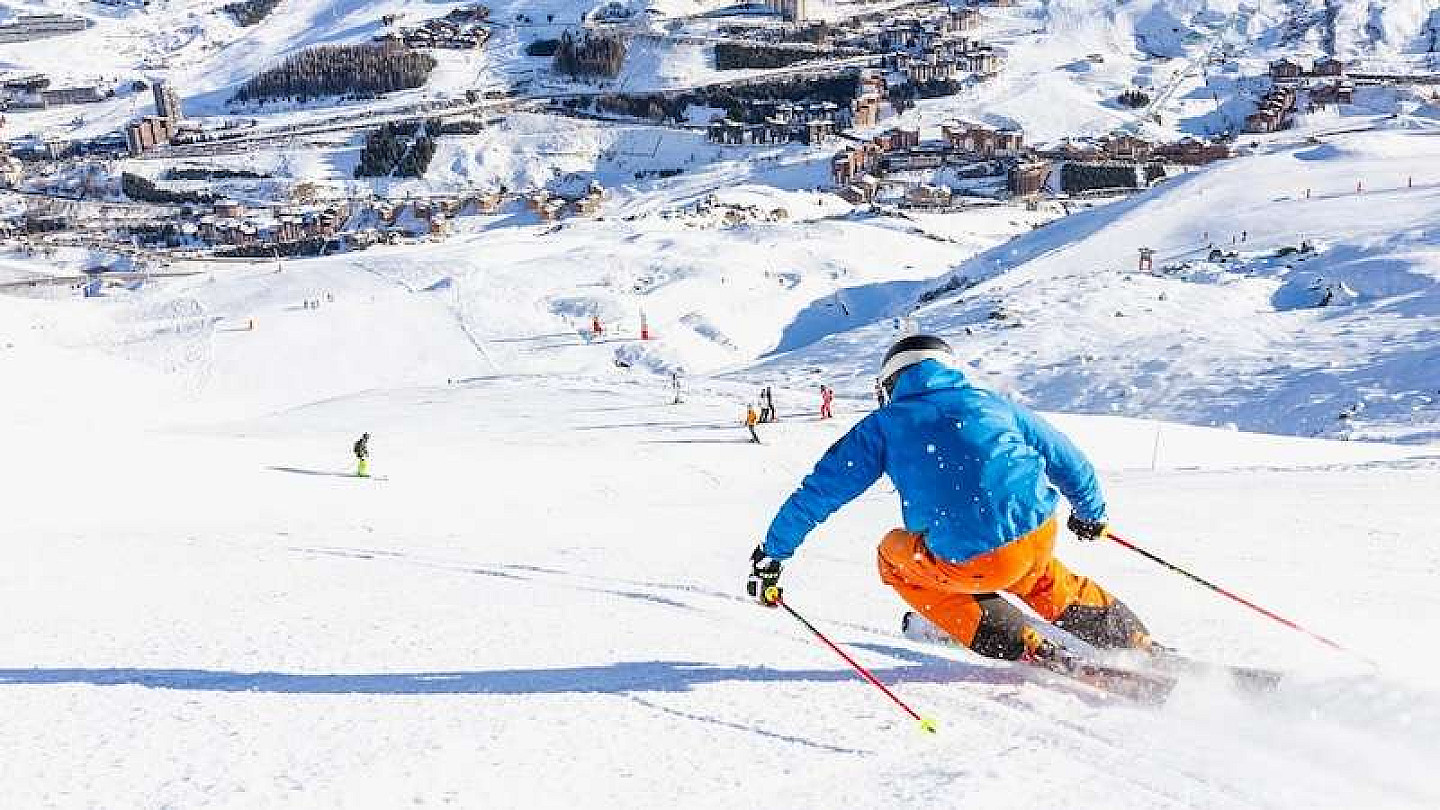 location de ski SKILEAD rond-point des pistes