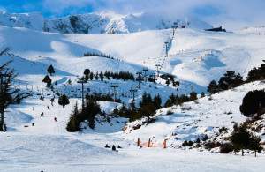 Forfaits de ski pas chers : astuces pour économiser